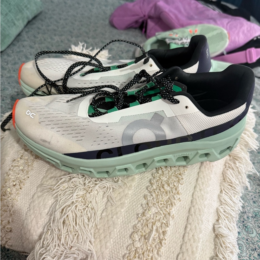 On Running men's White and Mint Running Shoes